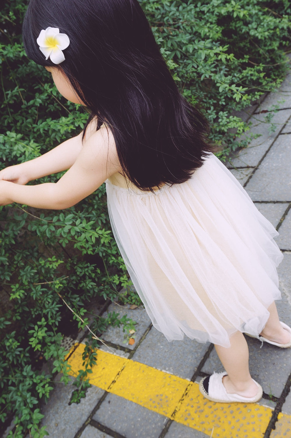 Girls Gold Tulle Dress